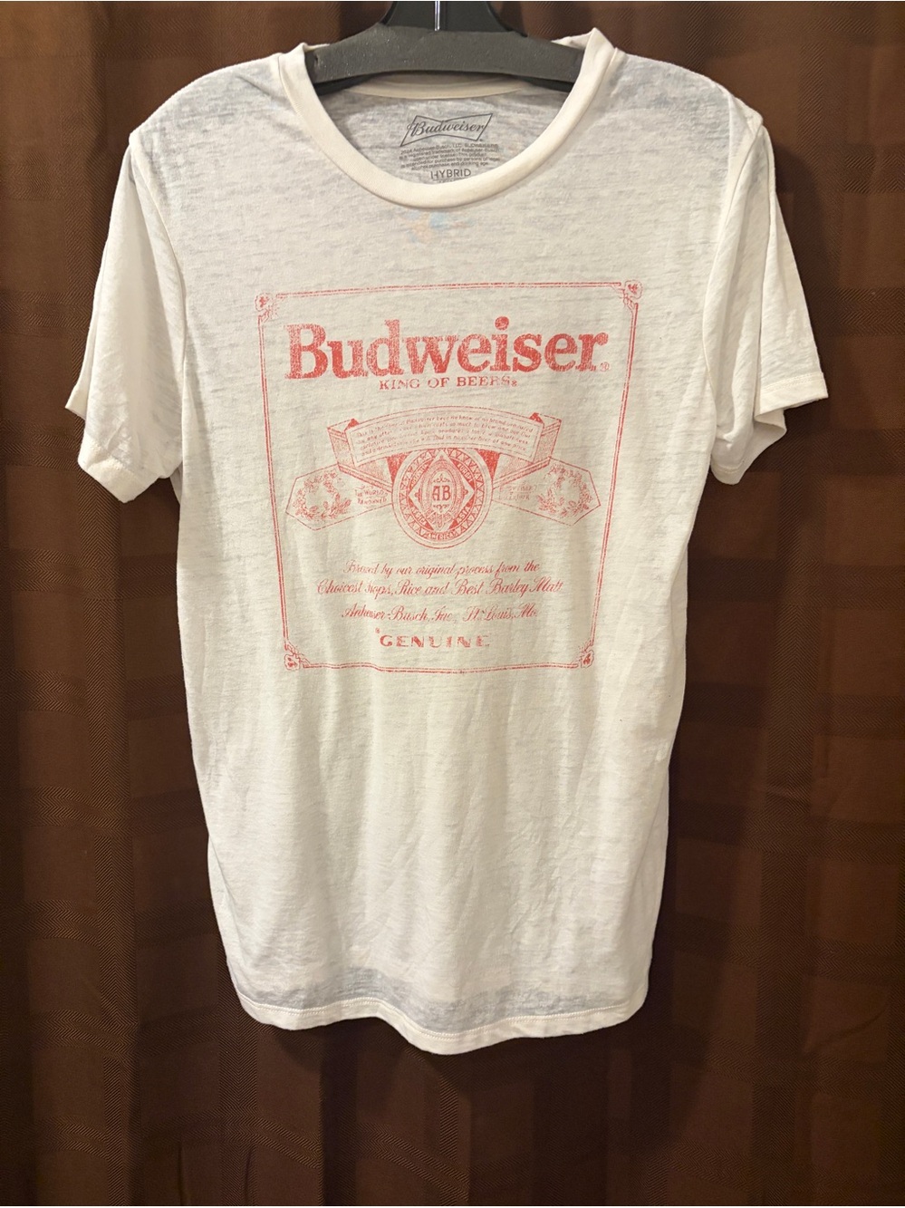 Budweiser White T-Shirt with Red Label Graphic size small